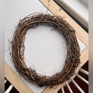✨2 for 10$✨ 16” Grapevine Wreath Base - Home Decor / Craft Supplies